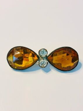 Source Unknown Amber Teardrop Brooch with Clear Accents